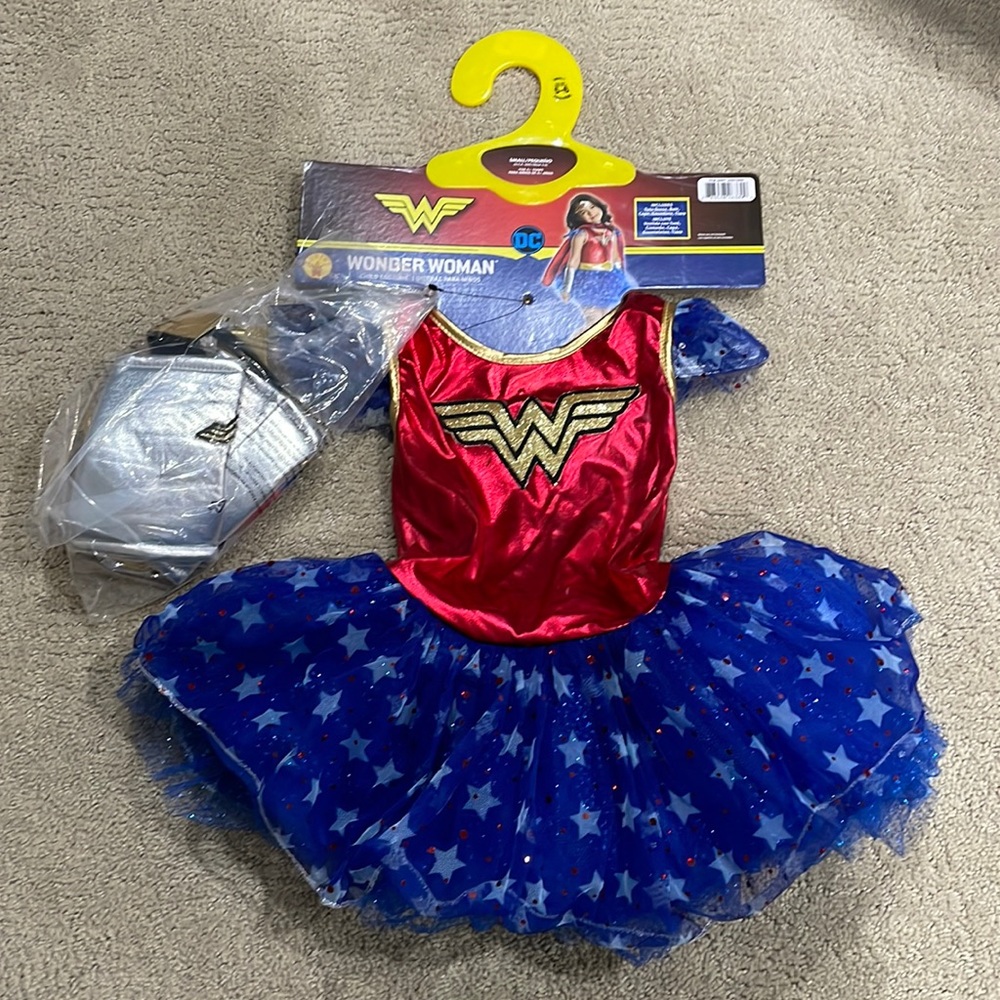 Wonder Woman costume, size small (5-6)